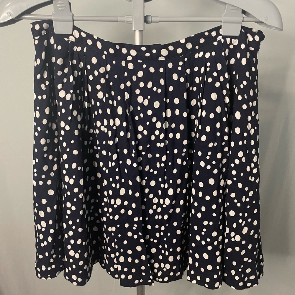 XXI Essentials navy and white polka dot skirt -‎ size Large